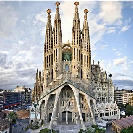 Gran Ideal Grupos Muy Cerca Barcelona *