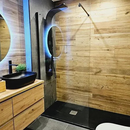 Gran Ideal Grupos Muy Cerca Barcelona Apartment *
