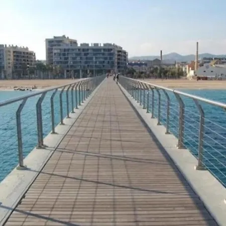 Gran Ideal Grupos Muy Cerca Barcelona Apartment